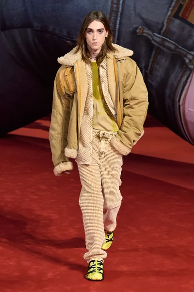Look 36